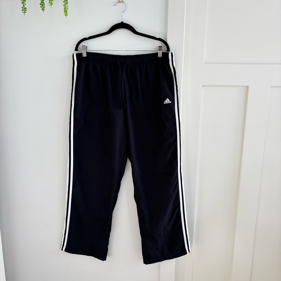 Adidas Climawarm Men's Track Pants Black 30" inseam Size XL Pockets Drawstring - Picture 1 of 7